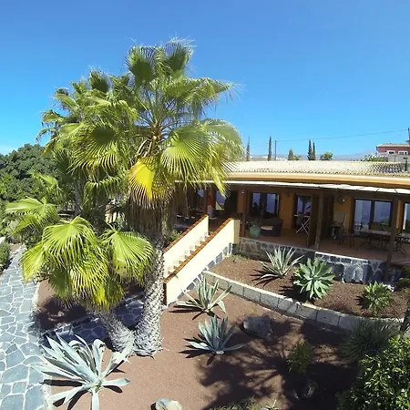 Casa Alhambra Sanjuan Batista * Guía de Isora