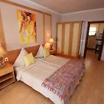 Casa Alhambra Sanjuan Batista